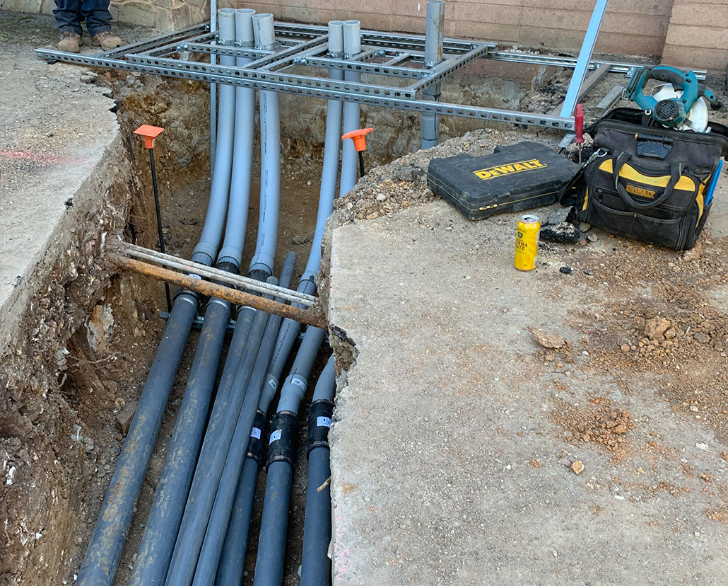 EMPIRE HDD installing-conduit-in-trench-13391360-EA7F-420C-AA79-A29CA8FB82F8-Sam-Epperson